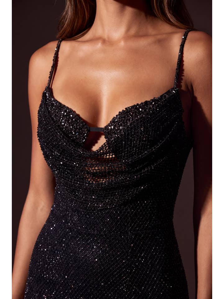 Robe de Soirée Longue à Paillettes avec Découpe Goutte