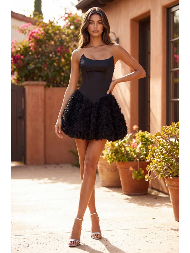 Robe De Cocktail Corset Sculptée Avec Bulle Texturée