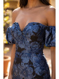 Robe Longue en Jacquard Floral à Épaules Dénudées et Manches Bouffantes