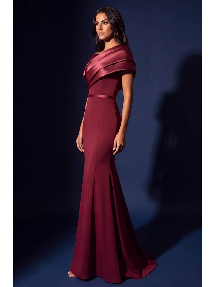 Robe de Soirée Sirène en Satin Drapé à Épaules Dénudées