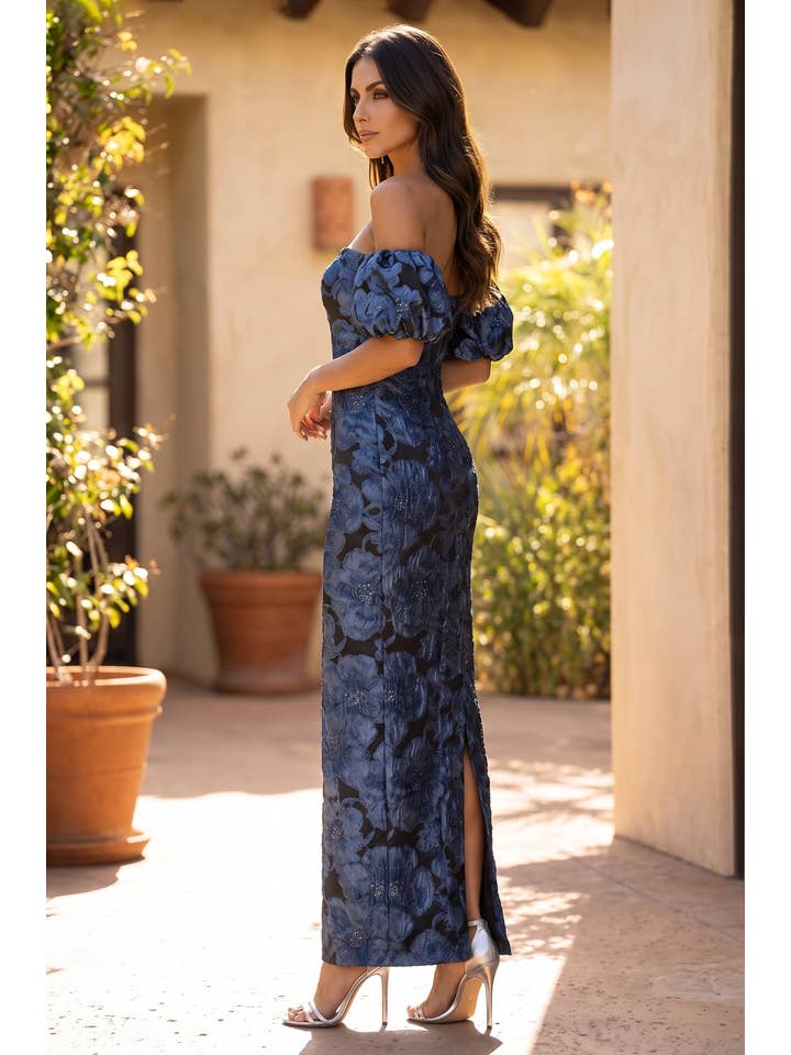 Robe Longue en Jacquard Floral à Épaules Dénudées et Manches Bouffantes